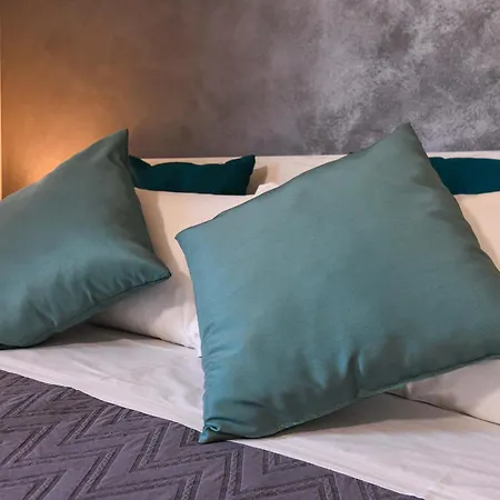 Apartment Sole -
